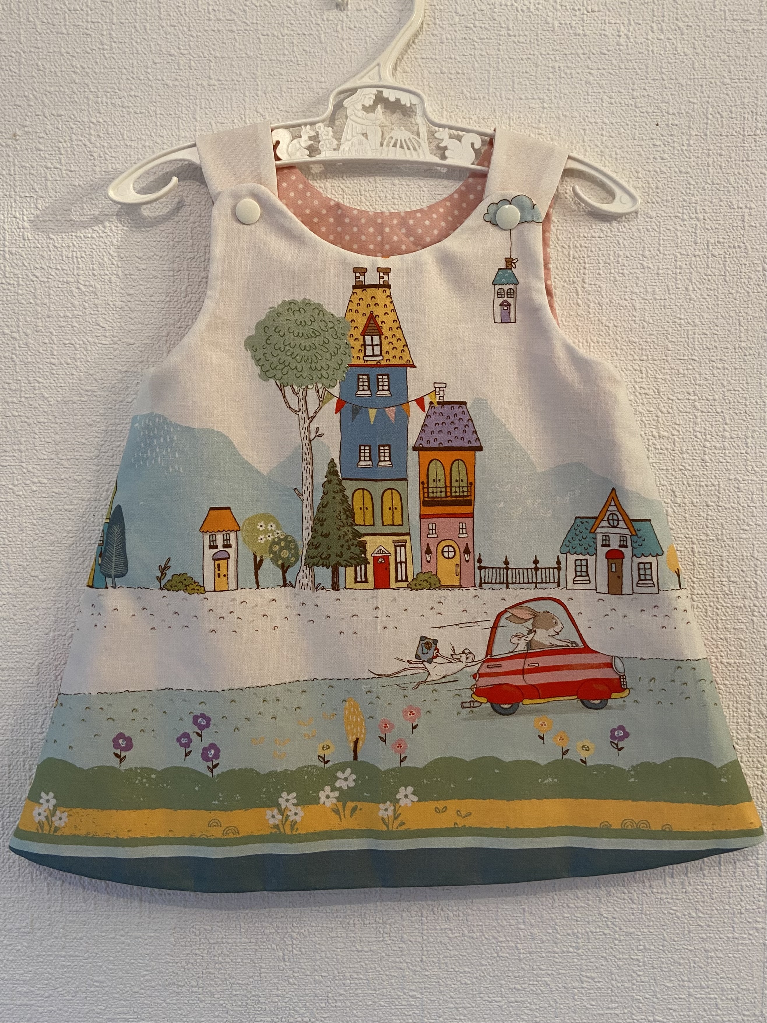 Reversible pinafore